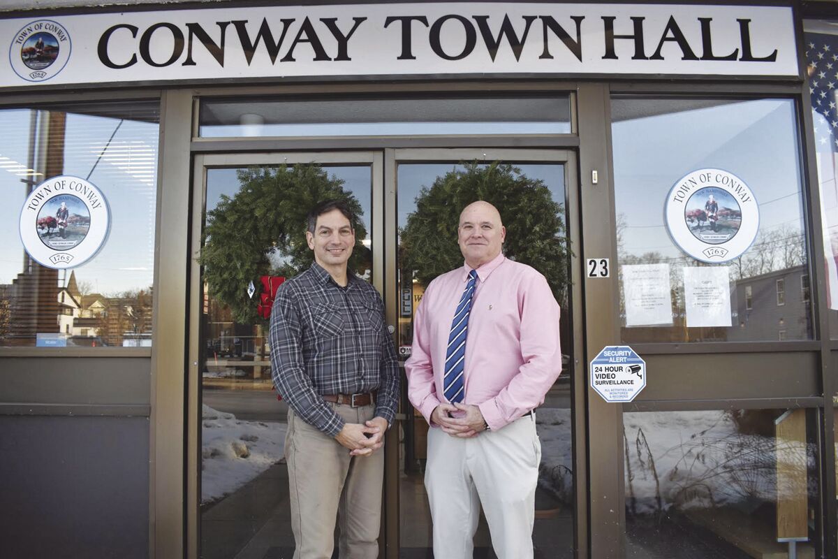 Town engineer now deputy town manager